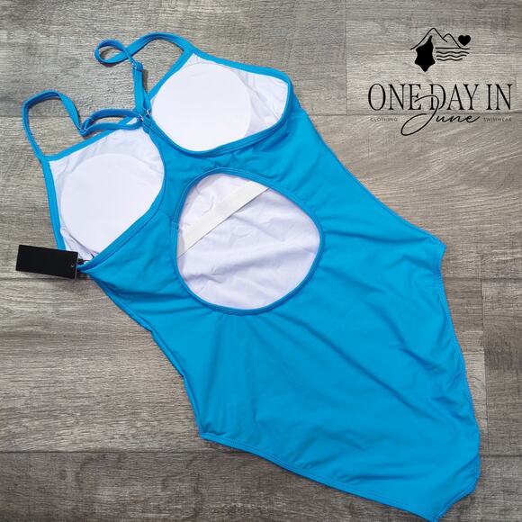 Tempt Me Straight Neck Athletic Racer Back One Piece Swimsuit Size M - Picture 7 of 7